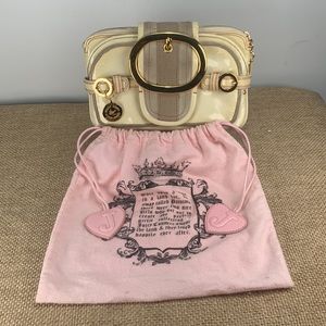 Juicy Couture creme Clutch